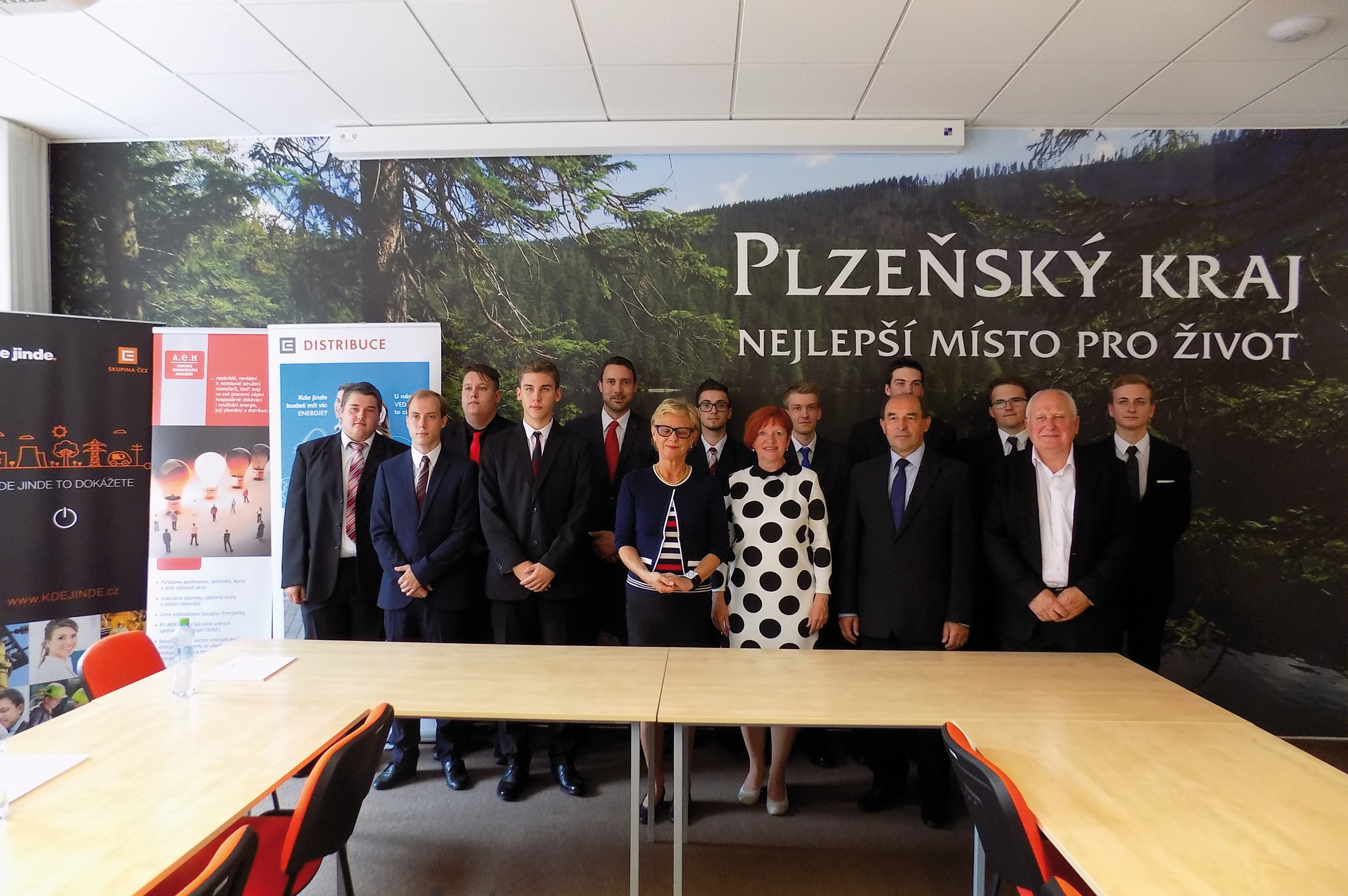 Vyhlášení výsledků 1. ročníku motivačního programu Prokopa Diviše, který společně vyhlašují ČEZ Distribuce a Asociace energetických manažerů - Plzeň, 2017