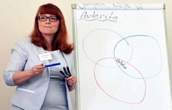 Lucie Nachtigalová, lektorka kurzu "Role manažera v období změn"