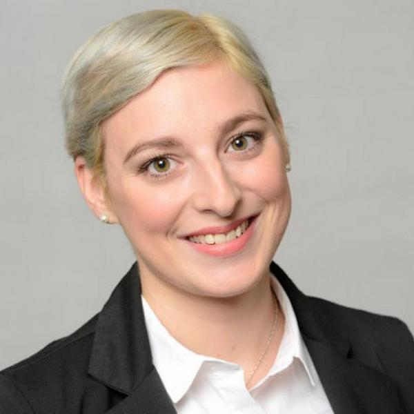 Anna Burian, E-Consulting Czech s.r.o