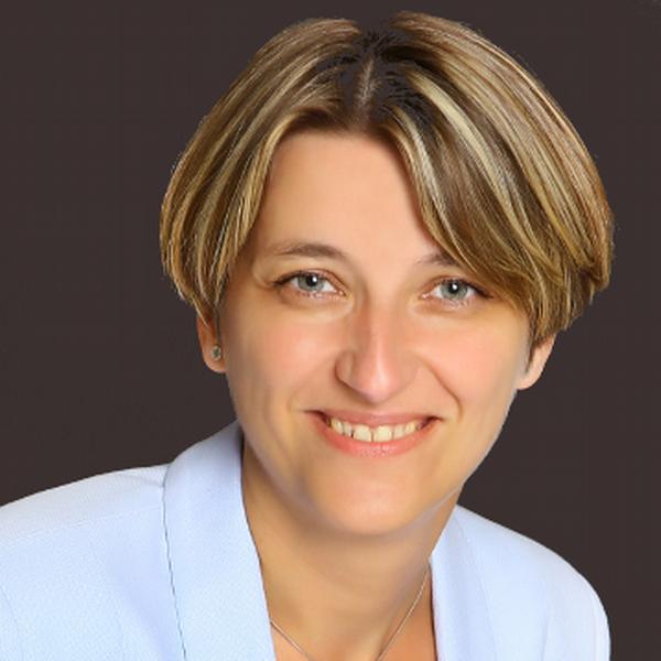 Lucie Vlková, Slůně - svět jazyků
