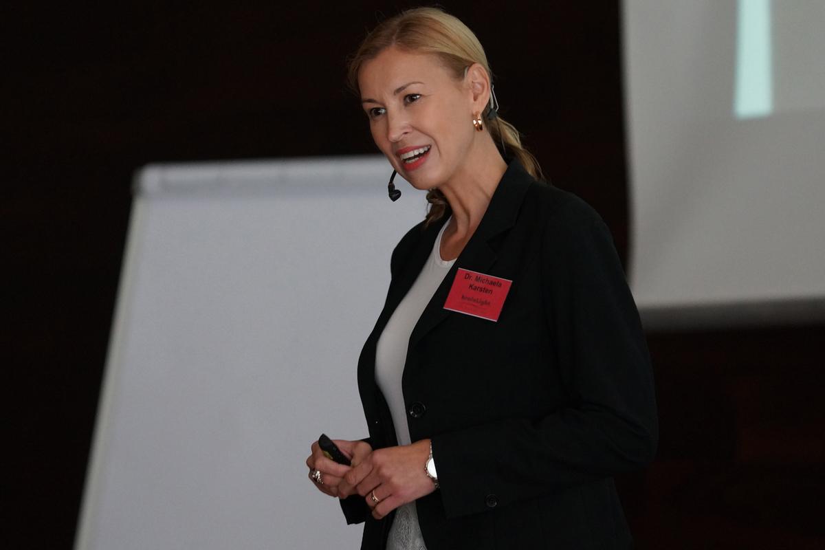 Michaela Karsten, Brillant Brain