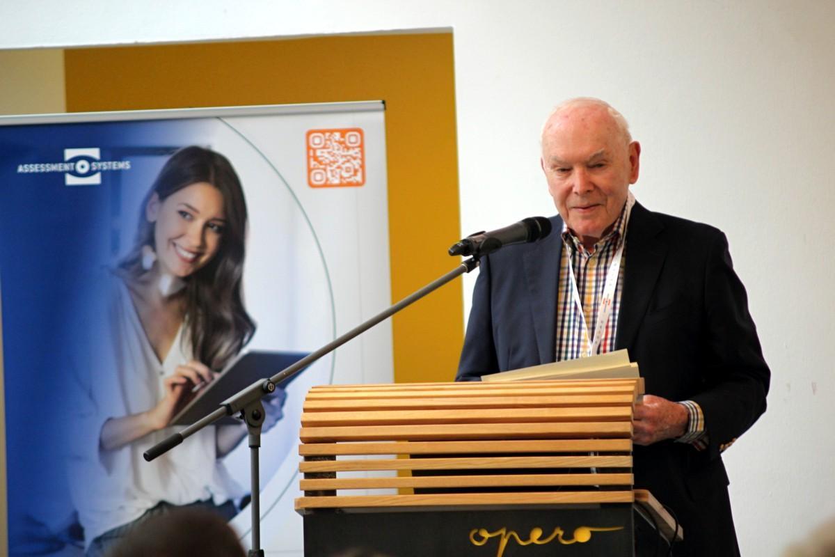 Dr. Robert Hogan Assessment Systems