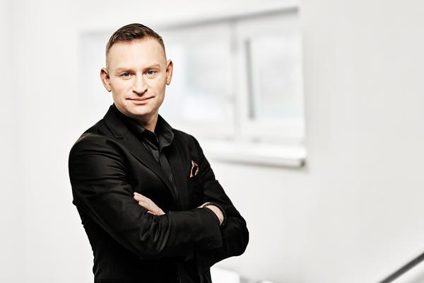 Radim Pařík, mezinárodní profesionální vyjednavač a zakladatel Fascinating Academy je od ledna 2023 prezidentem Asociace vyjednavačů