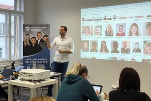 Praktický průvodce AI v HR (1/3): Nahrazujeme personalisty a HR marketéry s ChatGPT