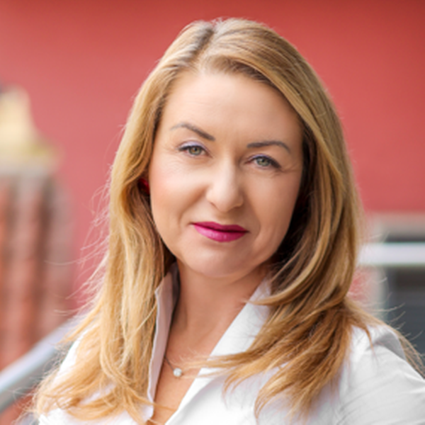Jitka Kouba, Grafton